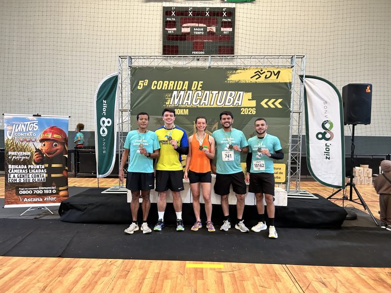 Colegas participam da corrida de Macatuba